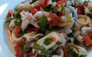 Праздничный салат с кальмарами и огурчиком