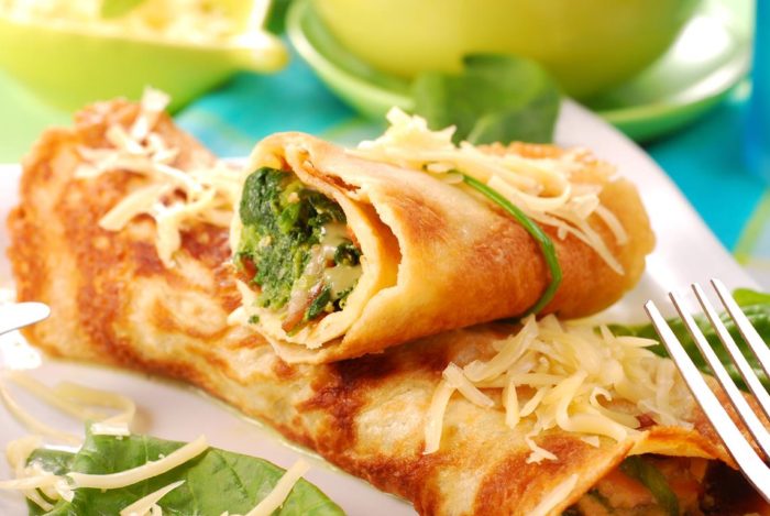 блины с капустой и рыбой