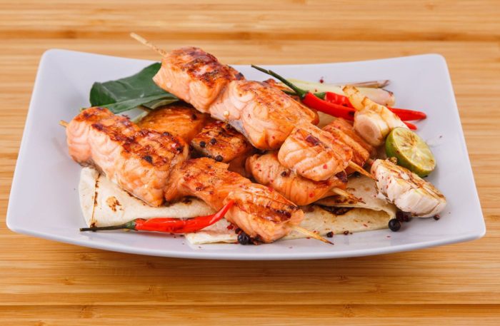 шашлык из рыбы кижуч 