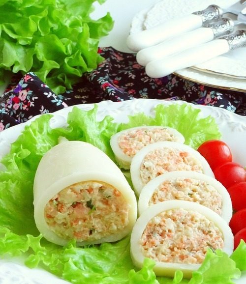 нежный кальмар с сырно-креветочным муссом