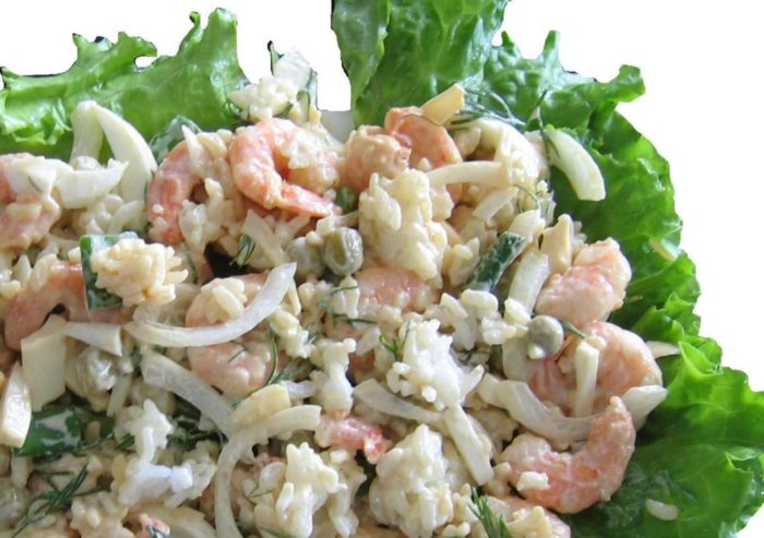 салат с рисом и креветками 