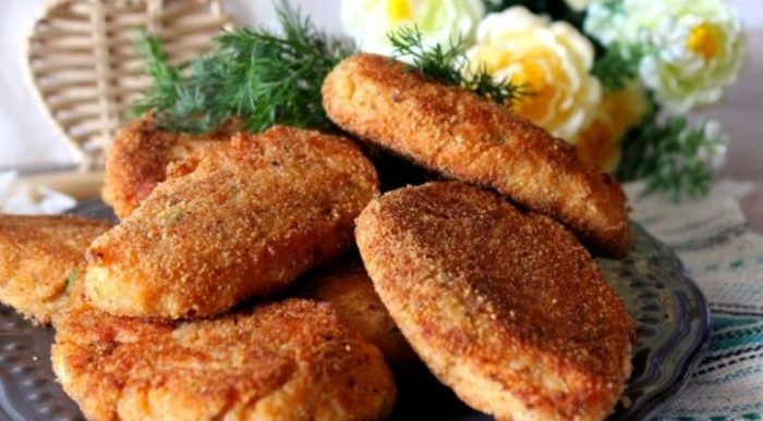 хрустящие котлеты из минтая с манкой 