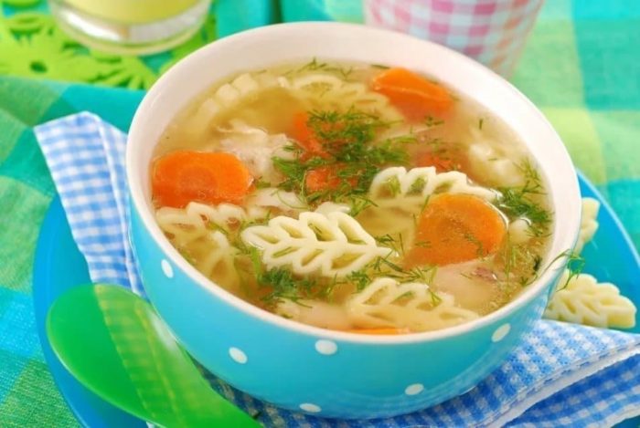 щучья уха с макаронами 