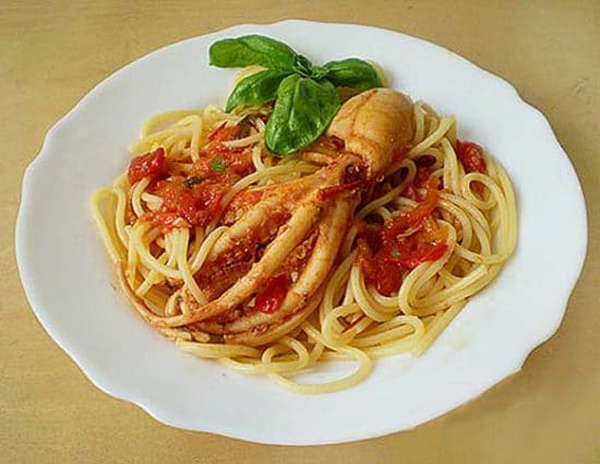 паста с осьминогами
