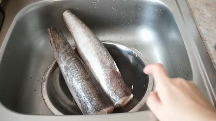свежие тушки хека