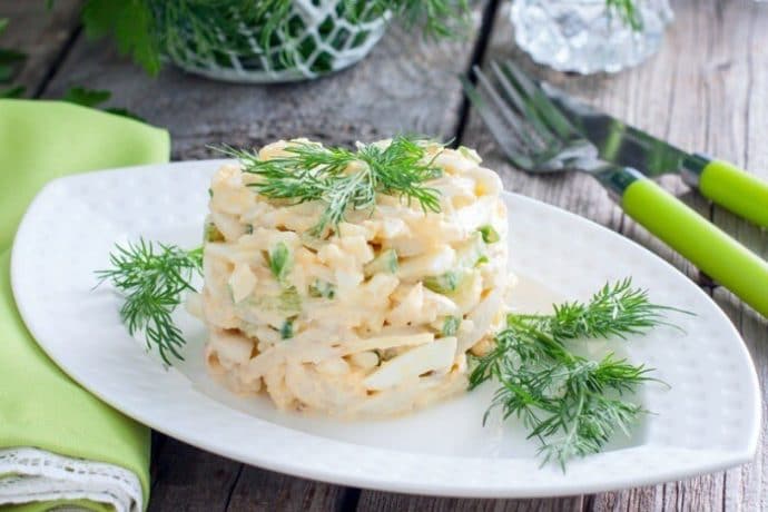 салат из кальмара со свежим огурцом 
