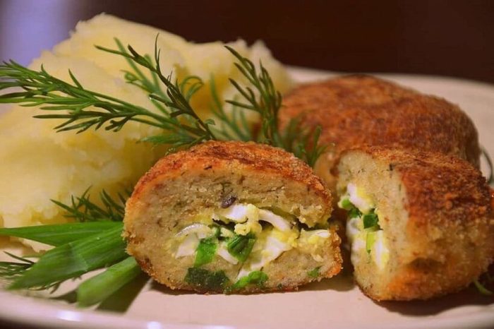 котлеты из минтая с яичной начинкой 