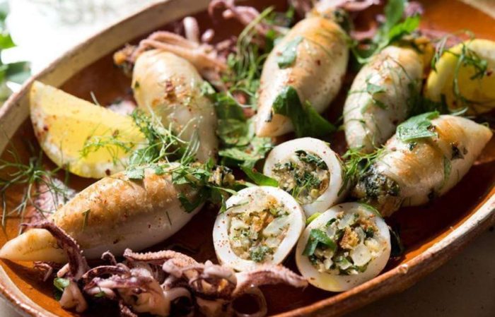 кальмар с яйцом и сыром
