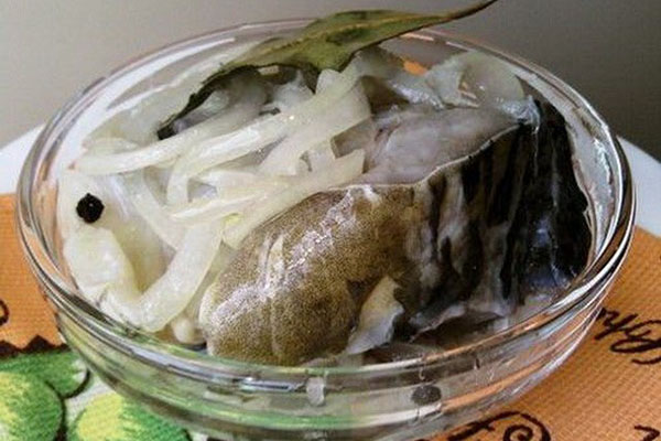 посол щуки с луком