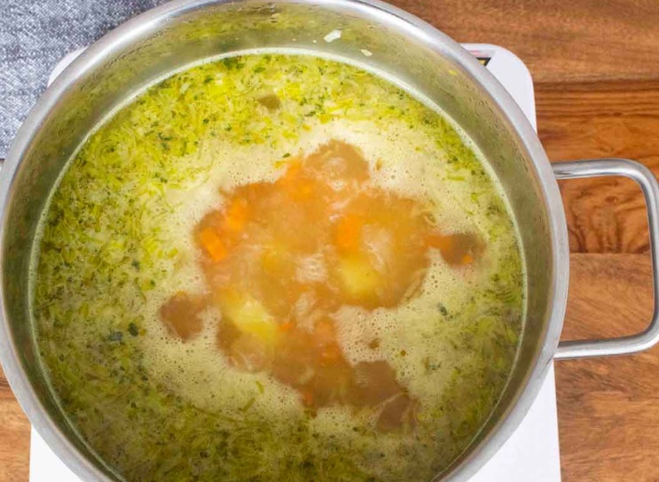 добавляем бульон