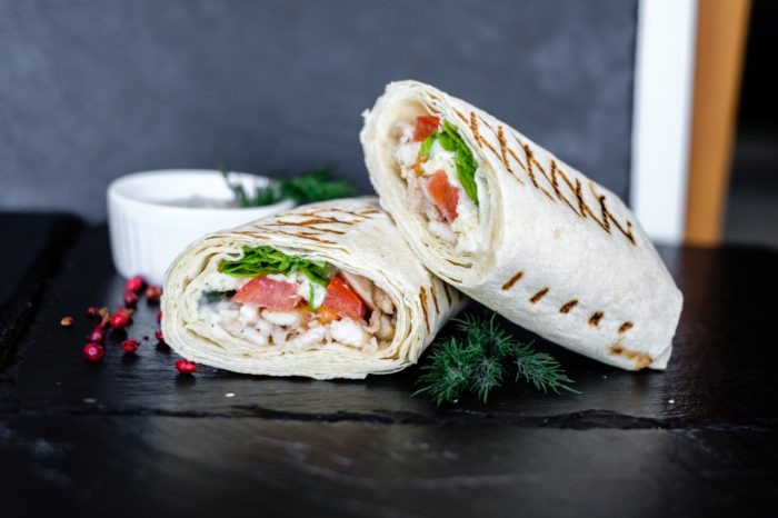 лаваш с рыбой и огурчиком 