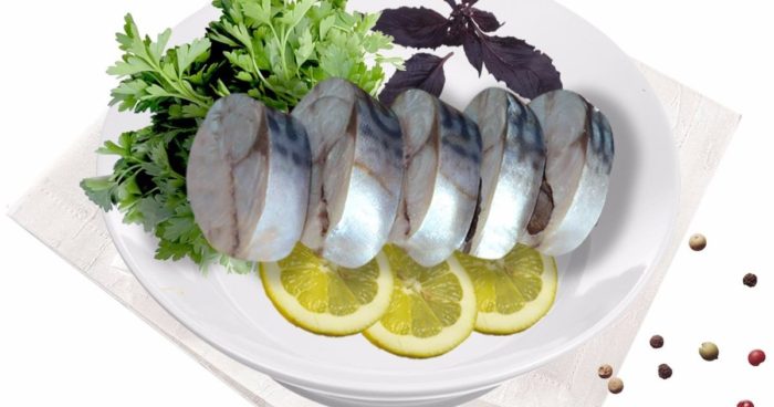 Маринованная скумбрия с лимоном 