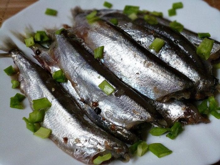 мойва маринованная с луком 