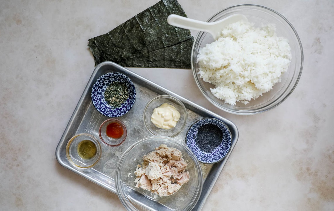 ингредиенты для онигири