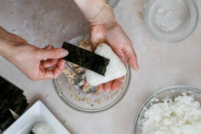 оборачиваем нори