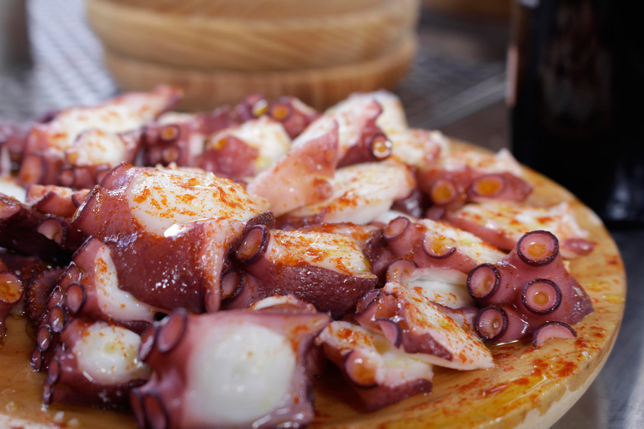 осьминог нарезанный кусочками
