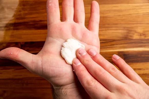 расплющиваем тесто