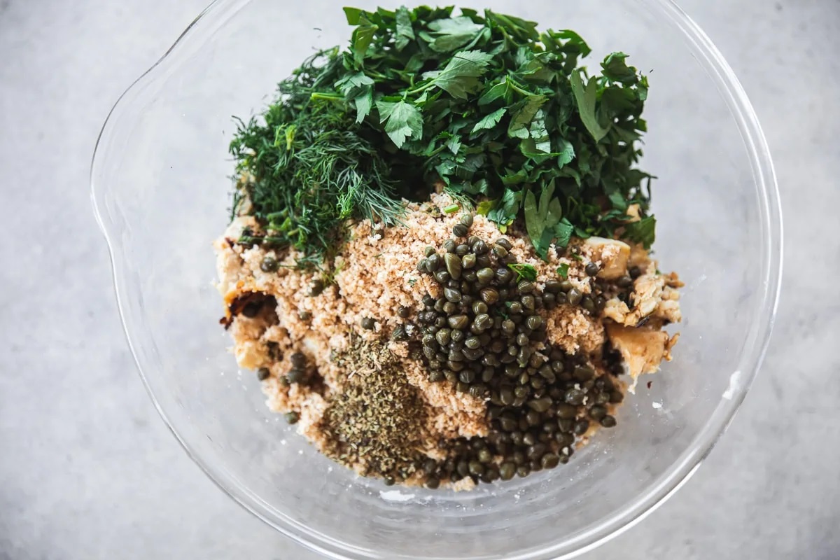 добавляем зелень