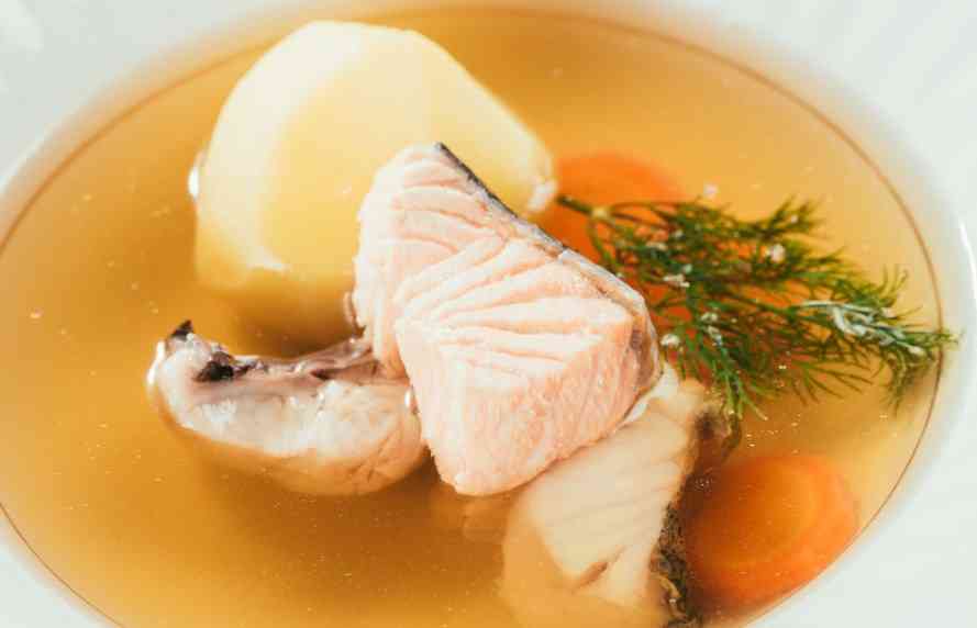 куски красной рыбы