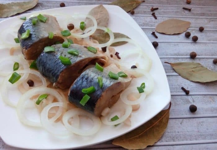 скумбрия с яблочным уксусом