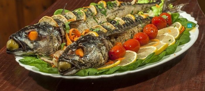 как вкусно запечь скумбрию со шпинатом 