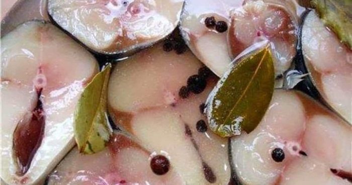 Скумбрия в пряном масле