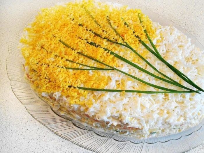 сытная мимоза с сыром 