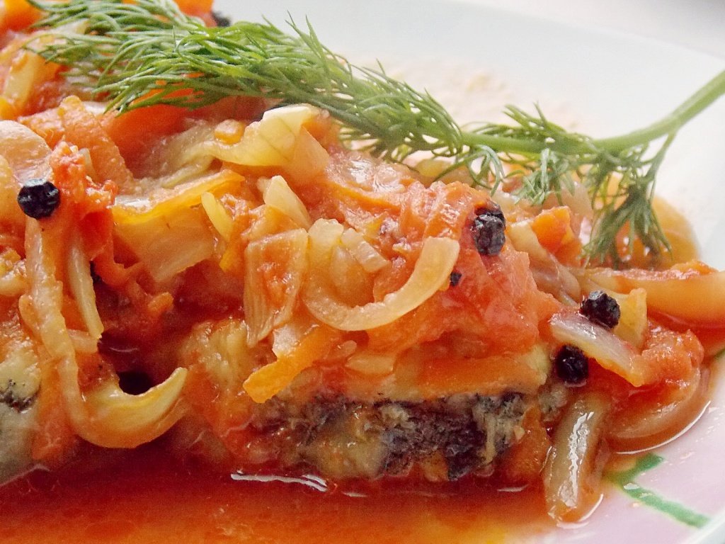 горбуша с овощами