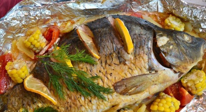 карп с кукурузой 