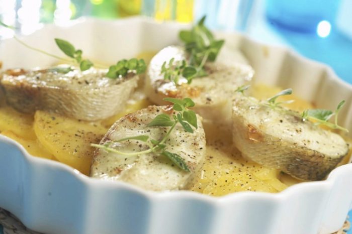 щука с картошкой и сыром 
