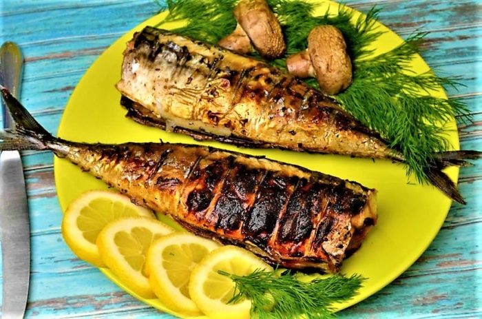 скумбрия с грибами 