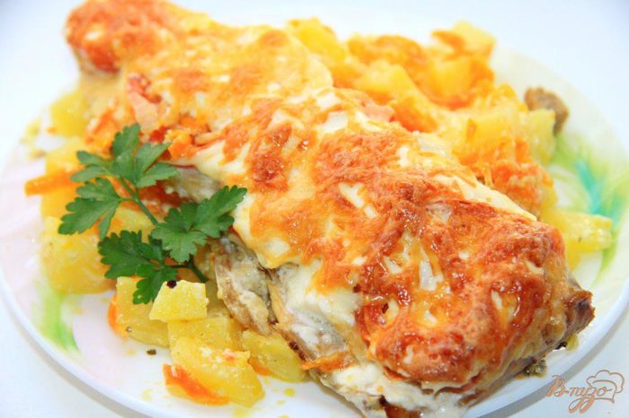 скумбрия под сыром с овощами 