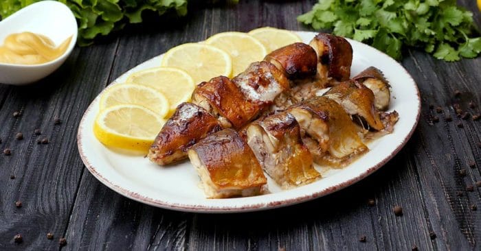 приготовление скумбрии в луковой шелухе 