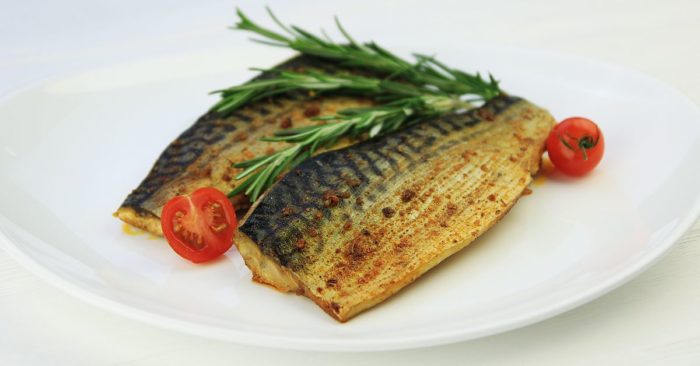скумбрия с розмарином 