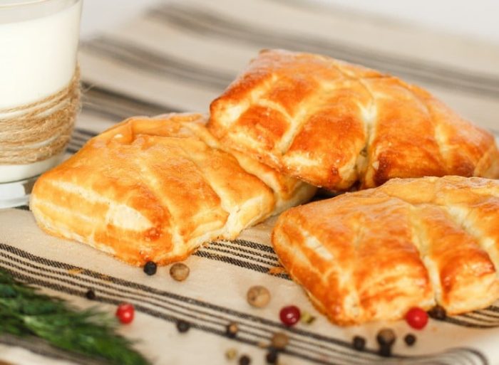 слойки с рыбой 