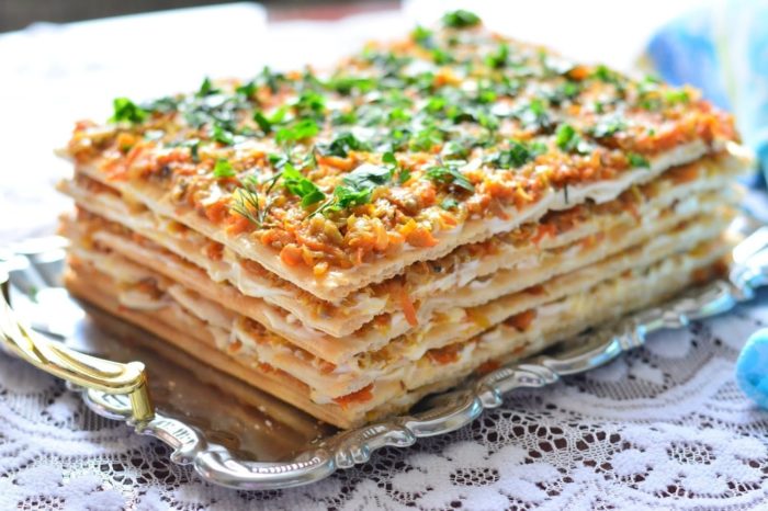 слоеный торт из скумбрии 