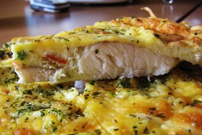 треска с овощами под сырной корочкой 