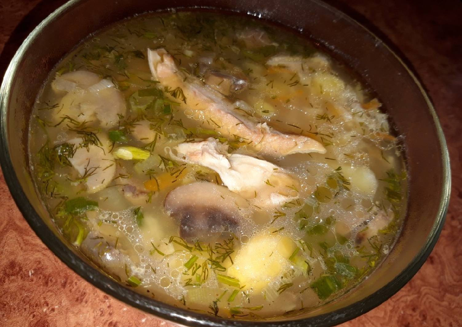 уха с грибами и рыбой