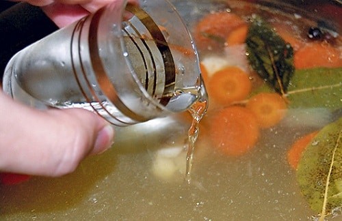 насыщенная уха с водкой 