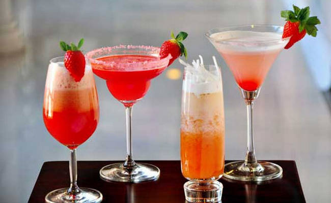 Коктейль Россини – настоящее украшение на 14 февраля для неё и для него