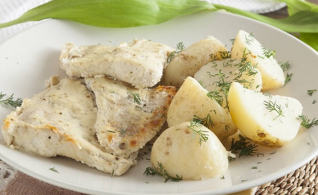 Щука в горчично-сметанном соусе в духовке