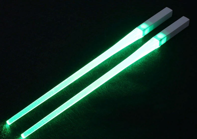 Идеальные палочки (светящиеся) для еды от SOLEDI