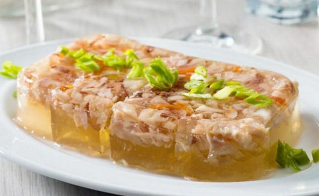 Готовим холодец из свиных ножек в мультиварке