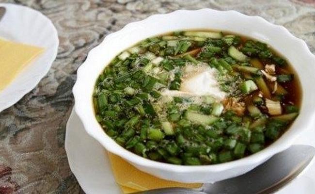 Окрошка с солёными грибами и квашеной капустой