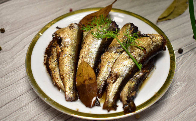 Шпроты из тюльки