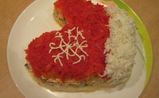 Салат Варежка Деда Мороза с грибами – простой и вкусный рецепт