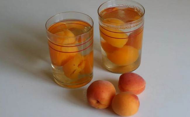 Компот из кураги для ребёнка