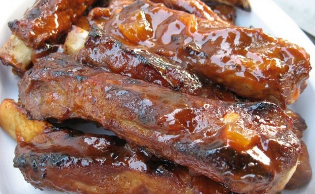 Вкусные свиные рёбрышки с мёдом на сковороде